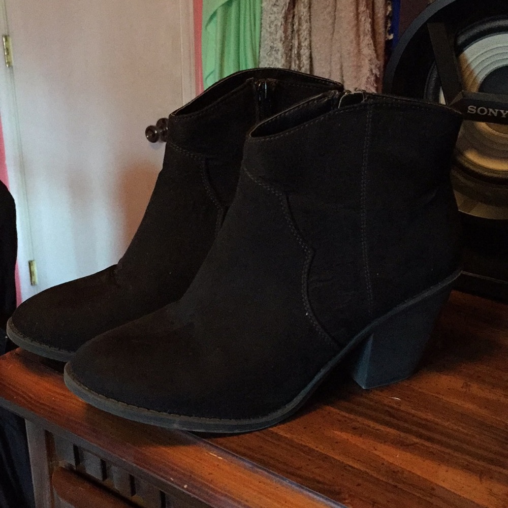 Heel High Shoes